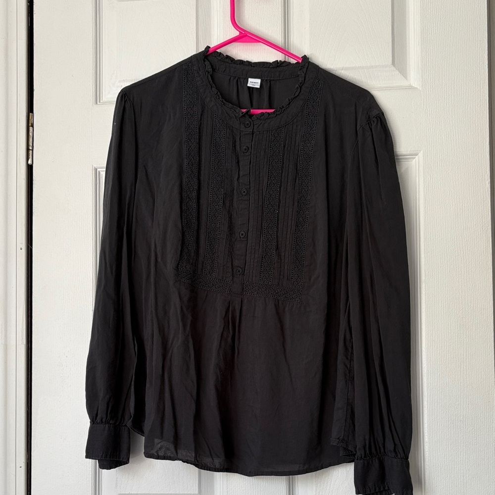 Old Navy Women’s Charcoal Lace Embroidered Button-Up Blouse
